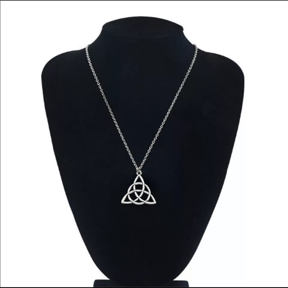 New Celtic Trinity Knot silver Pendant Necklace